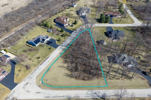 302 Kurt Ln, Kirkland, IL, 60146-7907 | Card Image