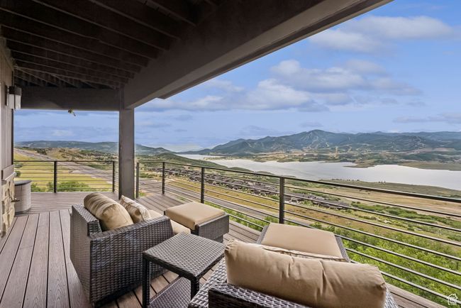 Balcony with a mountain view | Image 54