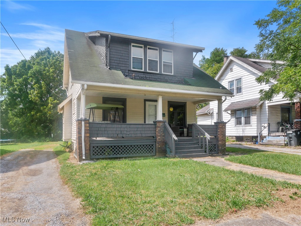 Homewood Ave, Warren, OH 44484