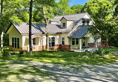 89 Crosstimbers Rd, Denison, TX, 75020-8906 | Card Image