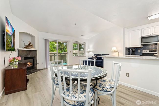 UNIT-206 - 901 E Marine View Dr, Condo with 2 bedrooms, 2 bathrooms and 2 parking in Everett WA | Image 6