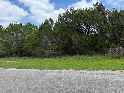 1252 High Hills Dr, Canyon Lake, TX, 78133-6905 | Card Image