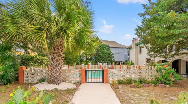 Private Pool entrance | Image 11