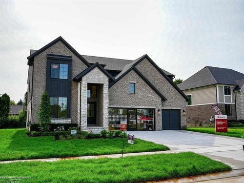 24610 Sawgrass Drive, Macomb Township, MI, 48042 | Card Image