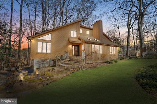 25 Brentwood Ln, Newark, DE, 19711-2073 | Card Image