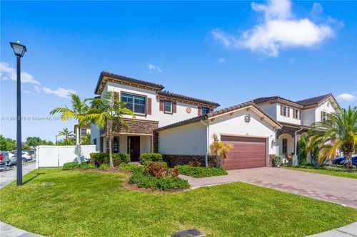 3573 W 93rd Pl, Hialeah Gardens, FL, 33018-2075 | Card Image