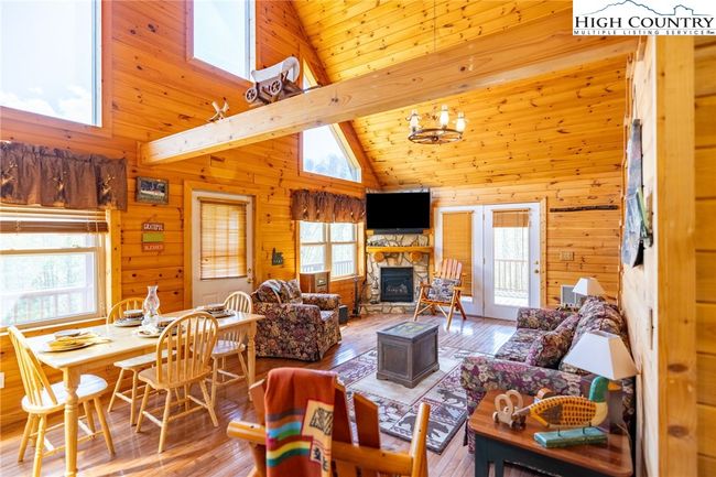 11 Lucky Lakes Rd, House other with 2 bedrooms, 3 bathrooms and null parking in Grassy Creek NC | Image 11