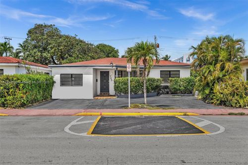 725 82nd St, MIAMI BEACH, FL, 33141-1308 | Card Image