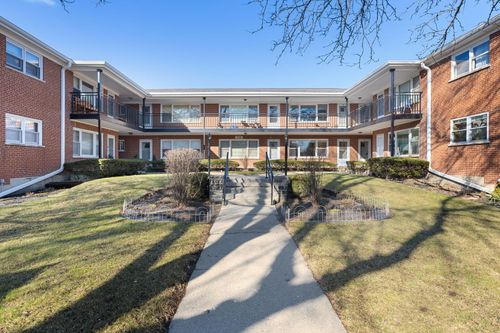 apt-4-720 N Western Ave, Park Ridge, IL, 60068-2550 | Card Image