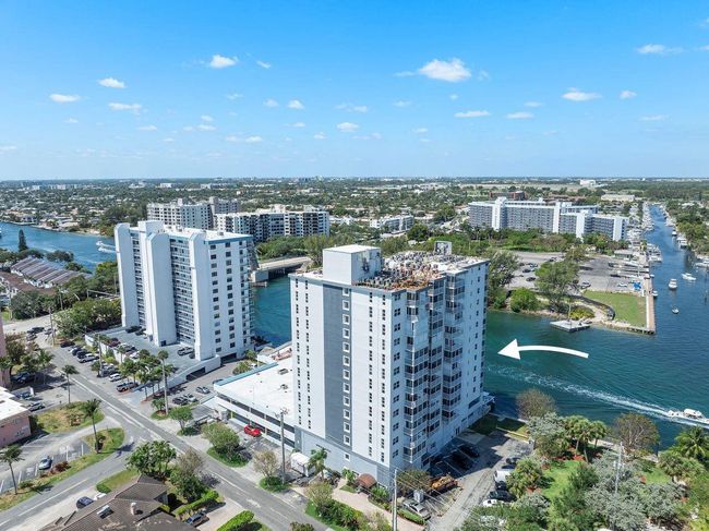 APT-605 - 1505 N Riverside Dr, Condo with 2 bedrooms, 2 bathrooms and null parking in Pompano Beach FL | Image 43