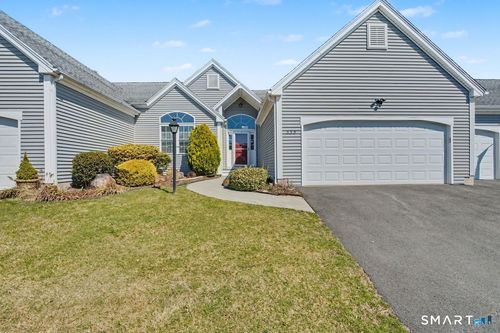 555-555 Mohave Cir, Shelton, CT, 06484-2848 | Card Image