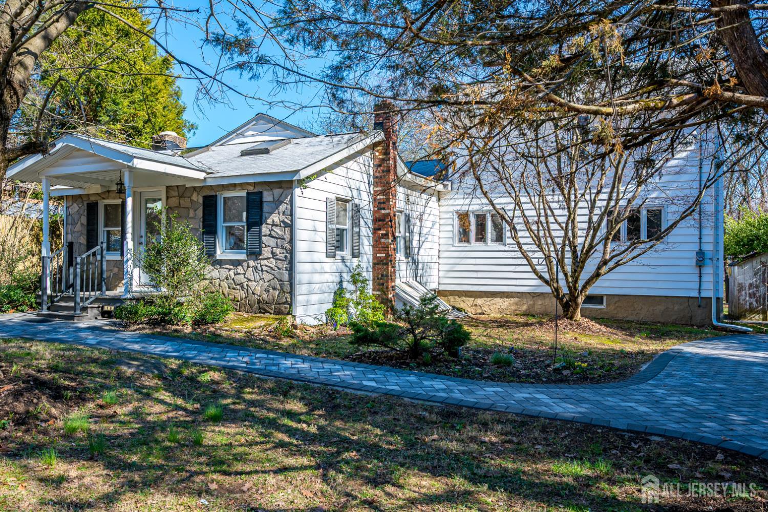Residential in Lebanon Twp