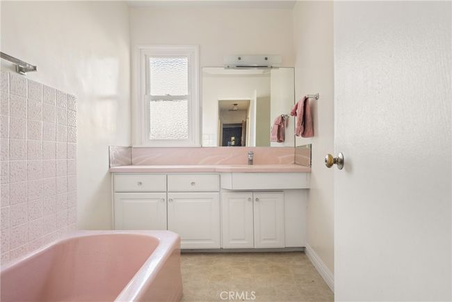 2102 E Napa Pl, House other with 3 bedrooms, 3 bathrooms and 2 parking in Anaheim CA | Image 30