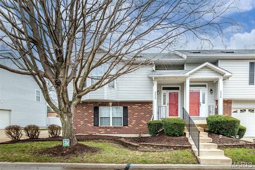 2032 Belltower Dr, Saint Peters, MO, 63376-7200 | Card Image