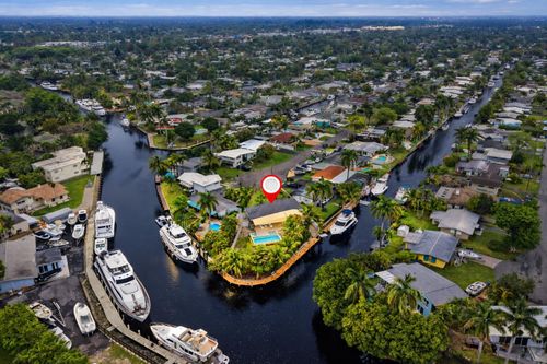 2684 Marathon Ln, Fort Lauderdale, FL, 33312-4614 | Card Image