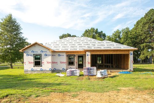 101 Lloyd Henderson Rd, Beebe, AR, 72012-9647 | Card Image