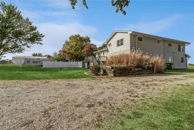 30324 190th Street, Home with 3 bedrooms, 2 bathrooms and null parking in Woodward IA | Image 3