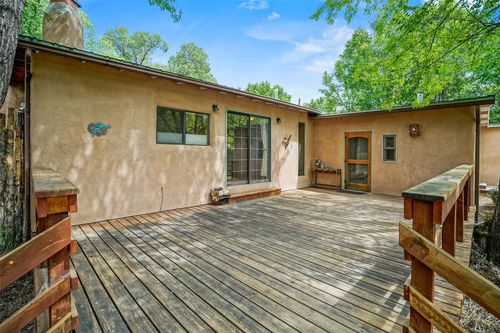 unit-a-104 Guthrie Ln, Taos, NM, 87571-4468 | Card Image