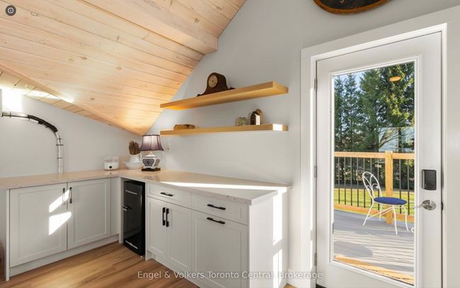 9263 County Rd, House other with 3 bedrooms, 3 bathrooms and 10 parking in Duntroon ON | Image 22