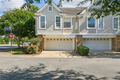 2000 Dock Landing Court, House attached with 4 bedrooms, 2 bathrooms and null parking in Suffolk VA | Image 2