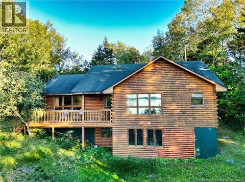 389 Bunker Hill Rd, Wilsons Beach, NB, E5E1M4 | Card Image