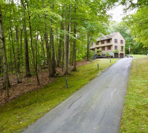 16 Windsor Drive, Merrimack, NH, 03054 | Card Image
