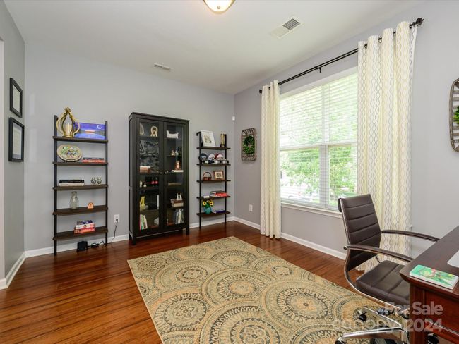 2022 Sugarbush Dr, House other with 3 bedrooms, 3 bathrooms and null parking in Charlotte NC | Image 5