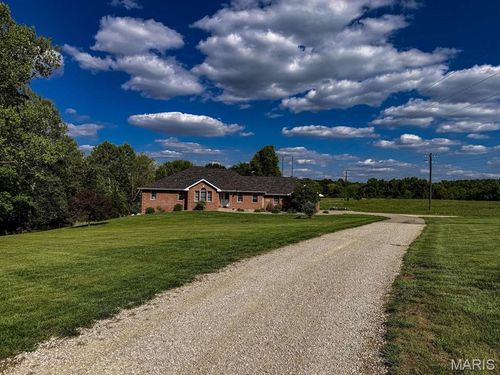 845 Kaylor Bridge Rd, Centertown, MO, 65023-3617 | Card Image