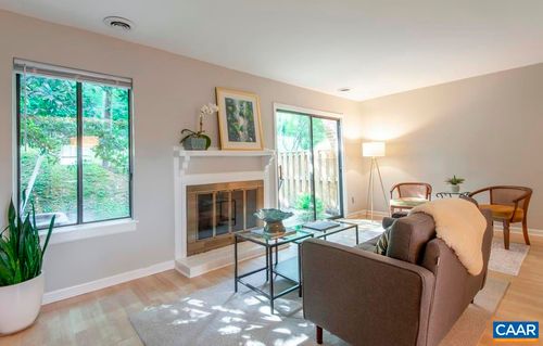 943 Southampton Dr, CHARLOTTESVILLE, VA, 22901-3766 | Card Image