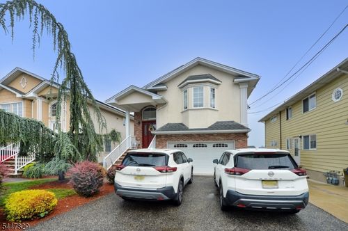 120 Corabelle Ave, Lodi, NJ, 07644-1605 | Card Image