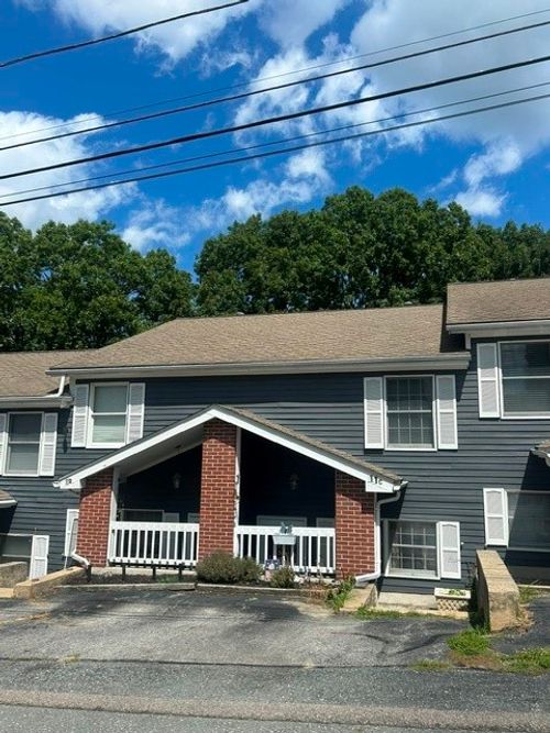 3-11 Babcock St, West Warwick, RI, 02893-1853 | Card Image