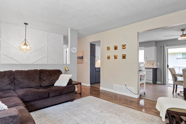 21322 Mallard Dr, House other with 4 bedrooms, 2 bathrooms and 4 parking in Hope BC | Image 6