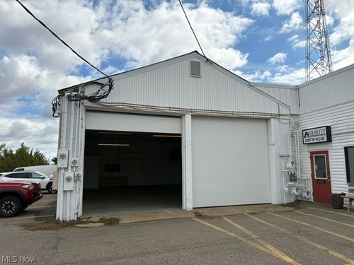 f-4867 Fulton Dr Nw, Canton, OH, 44718-2382 | Card Image
