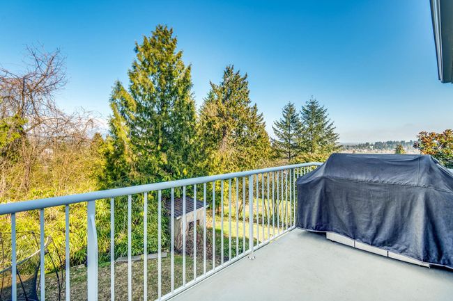 3047 Daybreak Avenue, House other with 4 bedrooms, 3 bathrooms and 6 parking in Coquitlam BC | Image 20