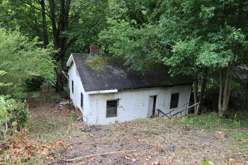 213 Railroad Ave, Appalachia, VA, 24216-1213 | Card Image