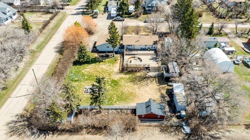 8 Macrae St, Erskine, AB, T0C1G0 | Card Image