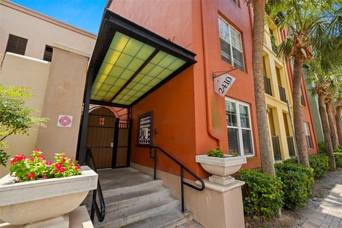 unit-214-2410 W Azeele St, Tampa, FL, 33609-3358 | Card Image