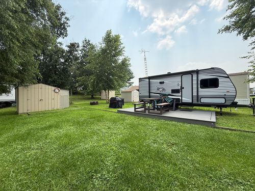 13-93 Woodhaven Dr E, Sublette, IL, 61367 | Card Image