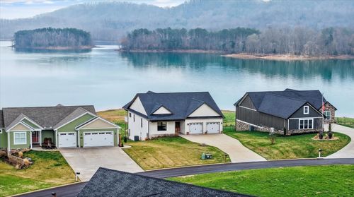 217 Masters Ln, Bean Station, TN, 37708-1425 | Card Image