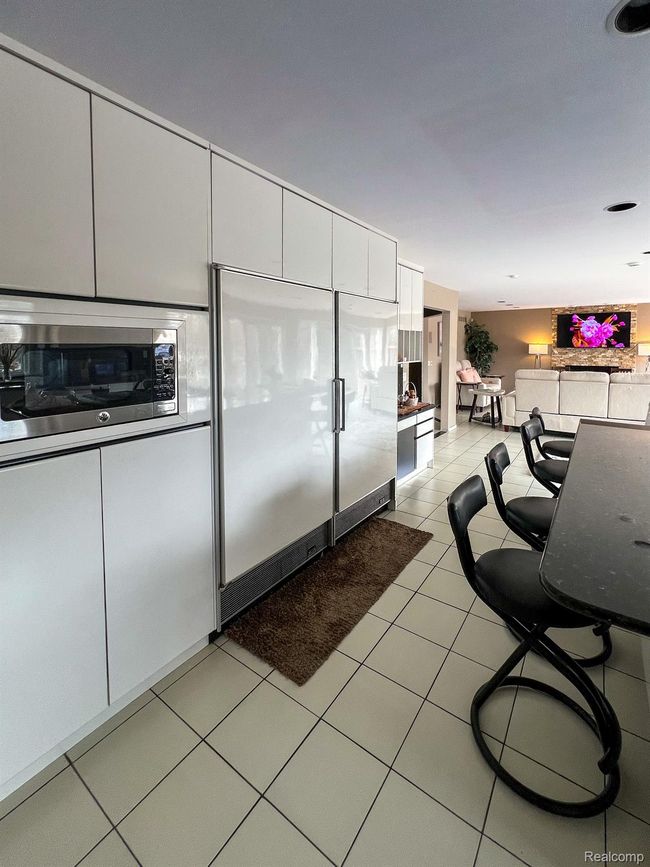 4197 Strathdale Ln, House other with 4 bedrooms, 5 bathrooms and null parking in West Bloomfield MI | Image 9