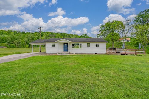 908 Tater Valley Rd, Luttrell, TN, 37779-1551 | Card Image