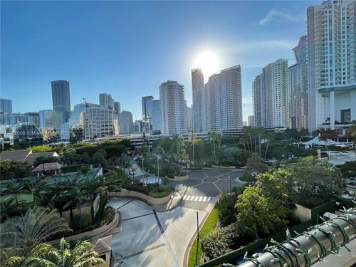 apt-711-540 Brickell Key Dr, Miami, FL, 33131-2642 | Card Image
