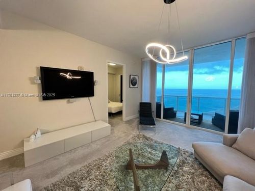 apt-1804-18101 Collins Ave, Sunny Isles Beach, FL, 33160-3384 | Card Image