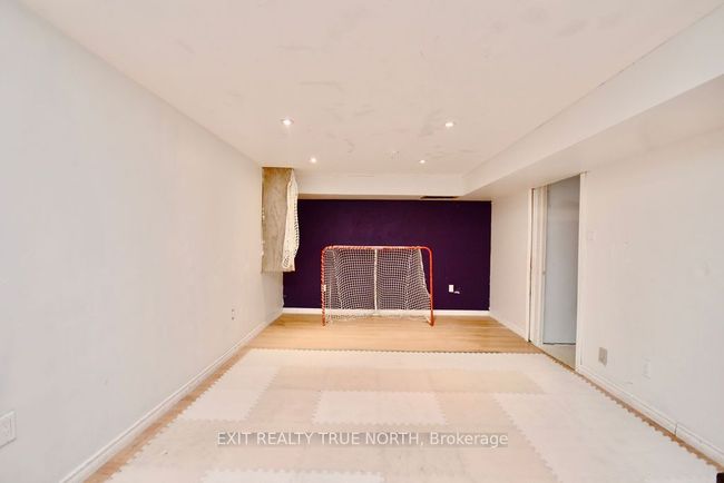66 Willow Landing Rd, House other with 4 bedrooms, 3 bathrooms and 6 parking in Midhurst ON | Image 29