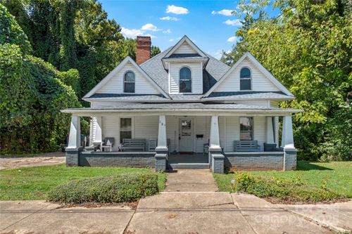 289 N Bridge St, Elkin, NC, 28621-3404 | Card Image