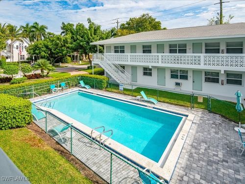 10-530 4th Ave S, NAPLES, FL, 34102-6391 | Card Image