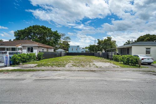 3056 Sw 13th St, Miami, FL, 33145-1102 | Card Image