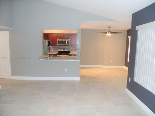 2313-2647 Nw 33rd St, Oakland Park, FL, 33309-6476 | Card Image