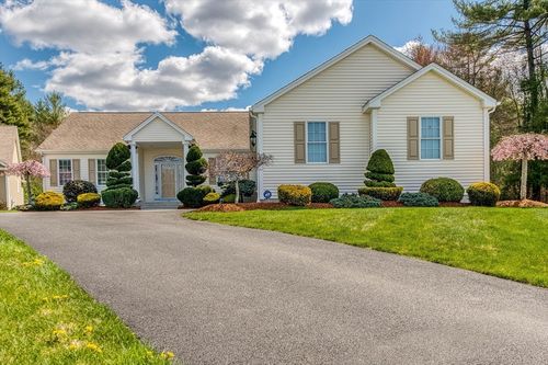 31-7 Judith Ann Cir, Rehoboth, MA, 02769-2558 | Card Image