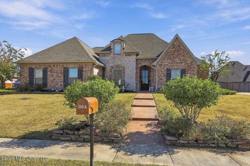 804 Osagian Cir, Brandon, MS, 39042-8008 | Card Image